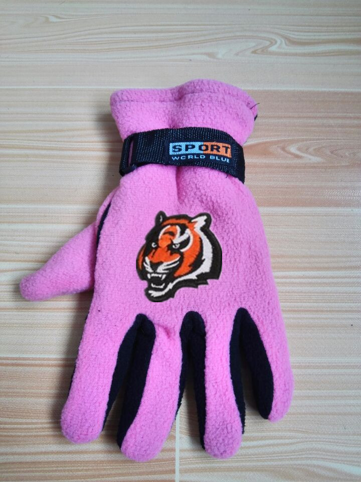 Bengals Winter Velvet Warm Sports Gloves5