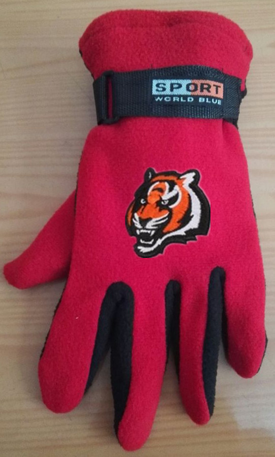 Bengals Winter Velvet Warm Sports Gloves6