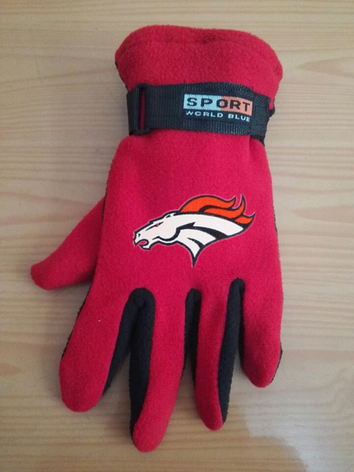 Broncos Winter Velvet Warm Sports Gloves3