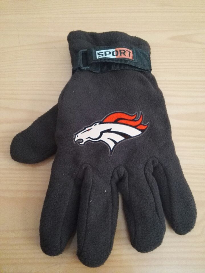 Broncos Winter Velvet Warm Sports Gloves8