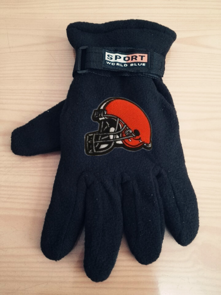 Browns Winter Velvet Warm Sports Gloves3