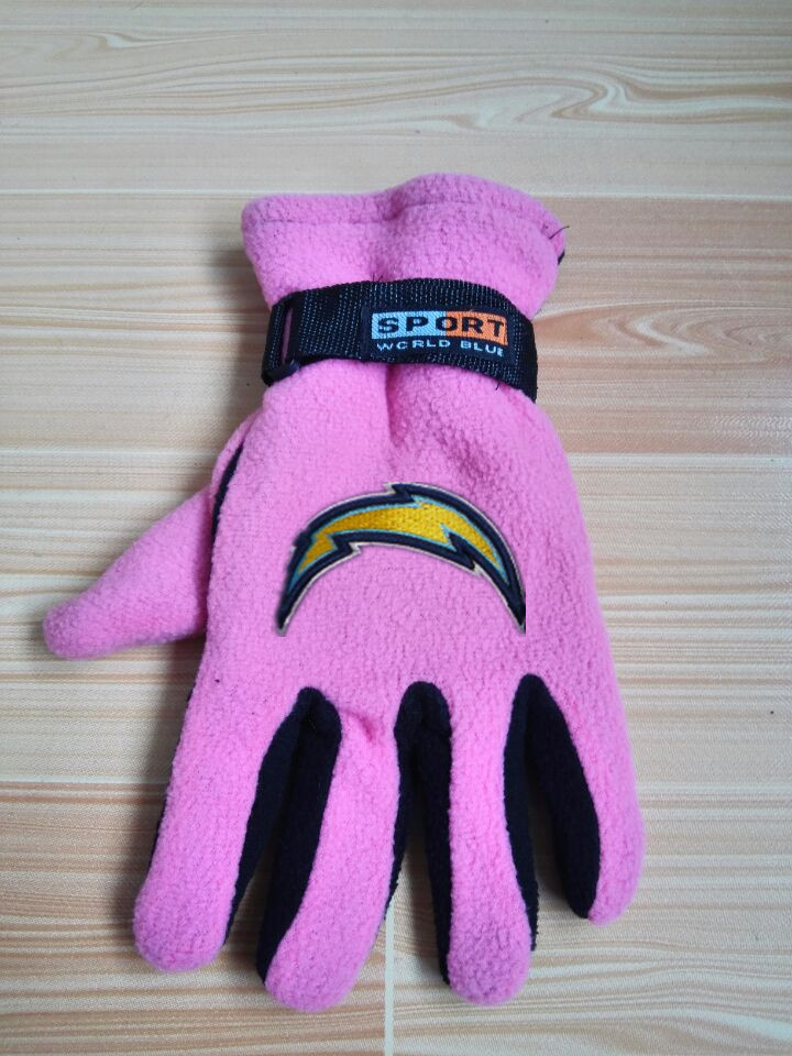 Chargers Winter Velvet Warm Sports Gloves4