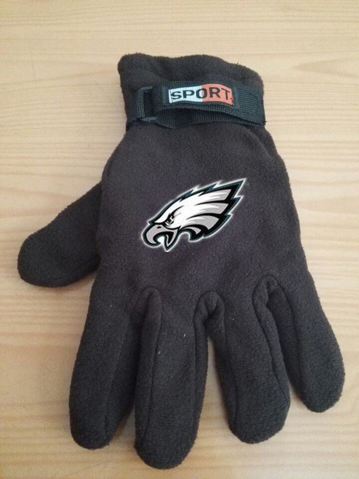 Eagles Winter Velvet Warm Sports Gloves2