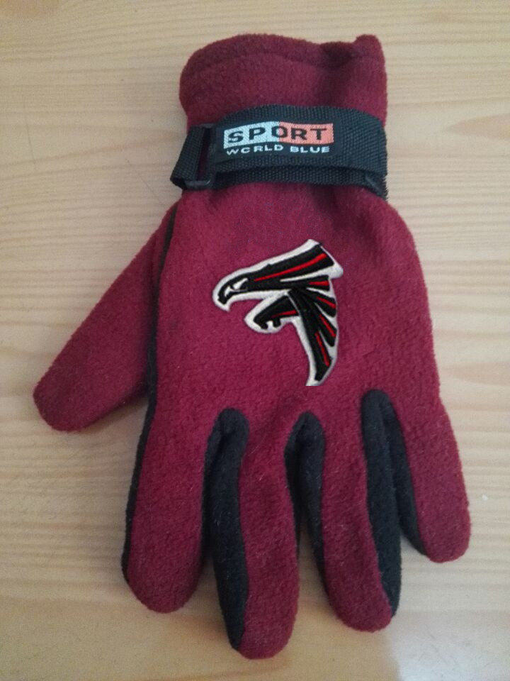 Falcons Winter Velvet Warm Sports Gloves3