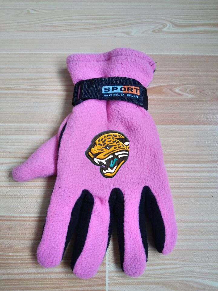 Jaguars Winter Velvet Warm Sports Gloves4
