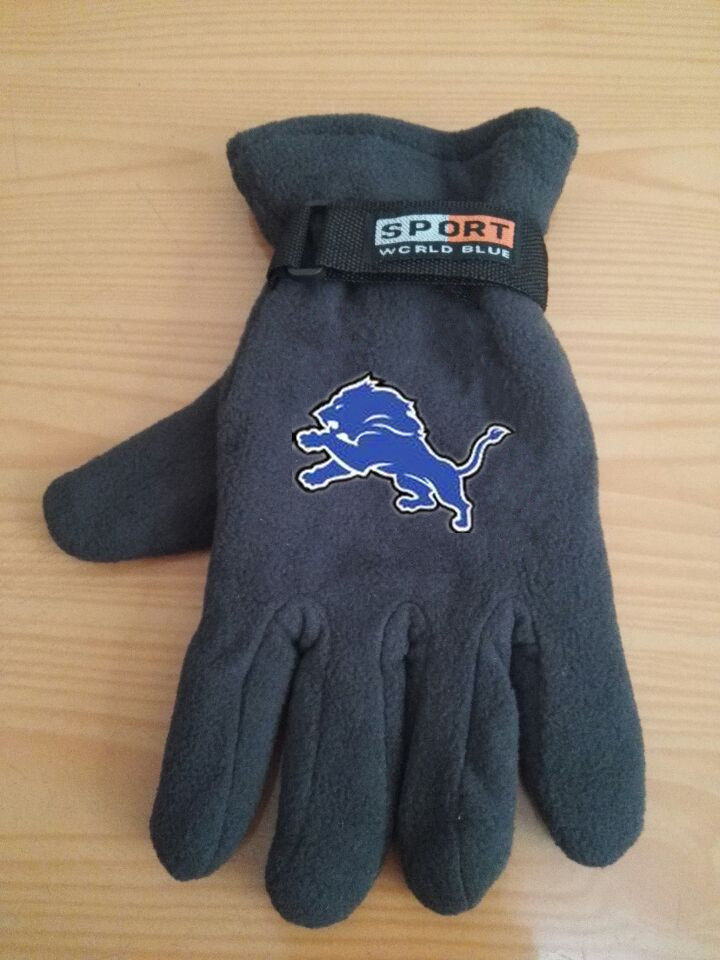 Lions Winter Velvet Warm Sports Gloves