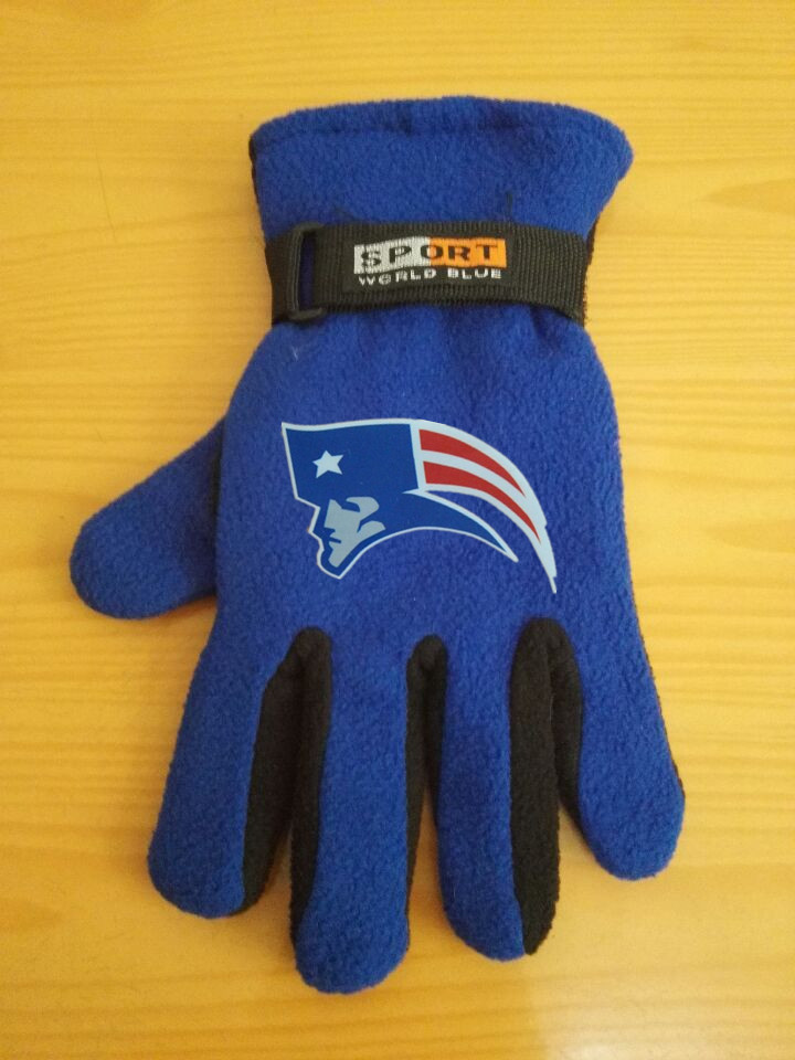Patriots Winter Velvet Warm Sports Gloves2