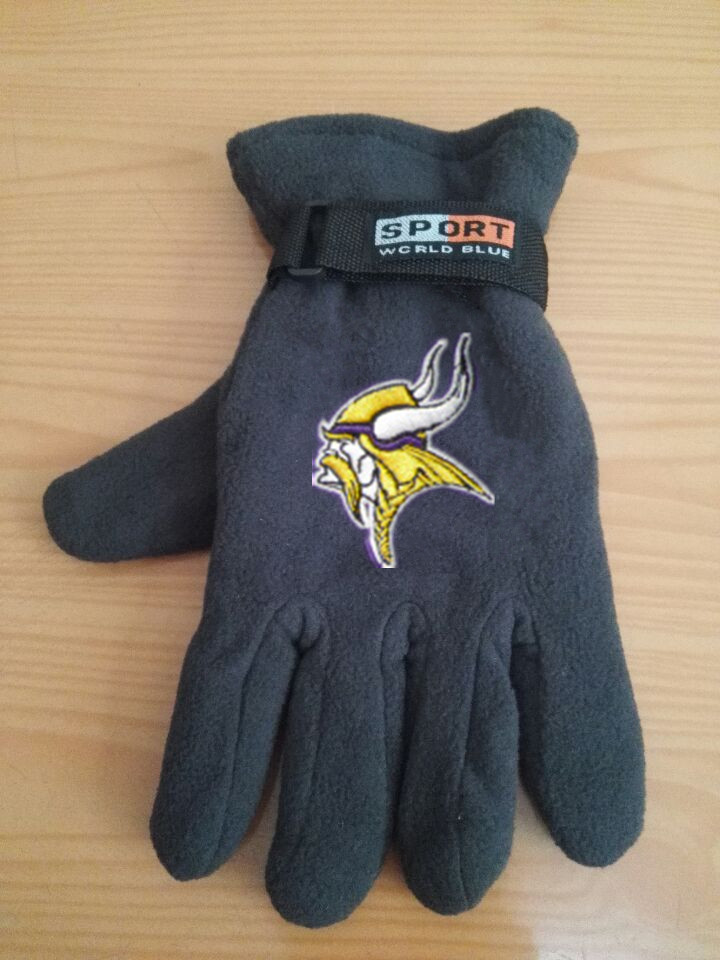 Vikings Winter Velvet Warm Sports Gloves