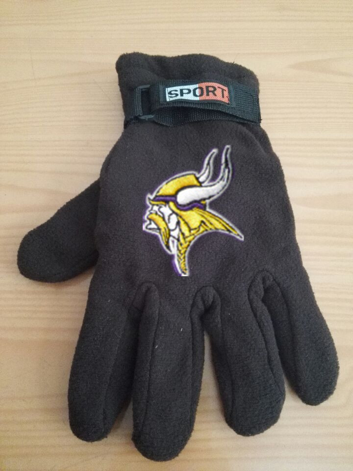 Vikings Winter Velvet Warm Sports Gloves2