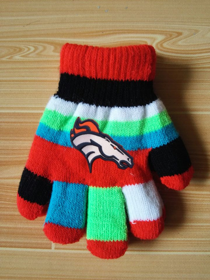 Broncos Kids Knit Gloves6