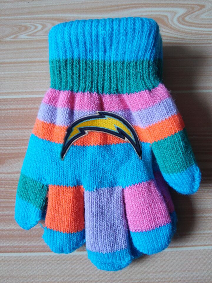 Chargers Kids Knit Gloves2