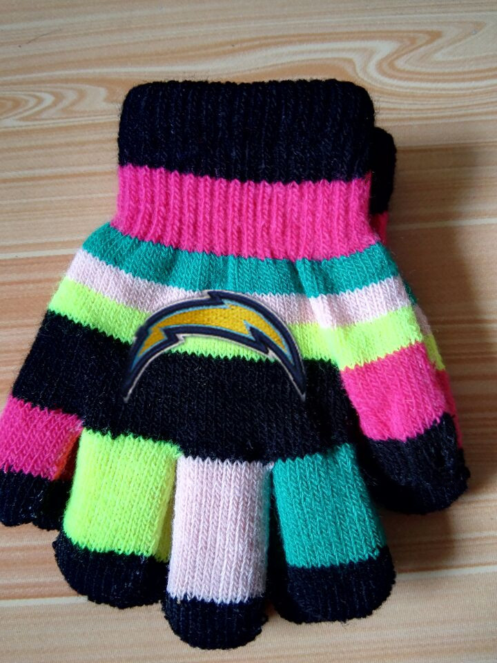 Chargers Kids Knit Gloves3