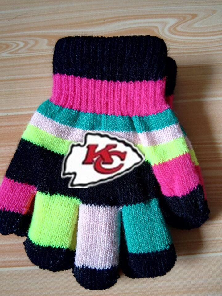 Chiefs Kids Knit Gloves3