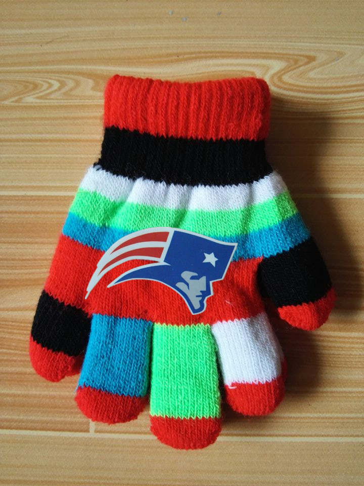 Patriots Kids Knit Gloves4
