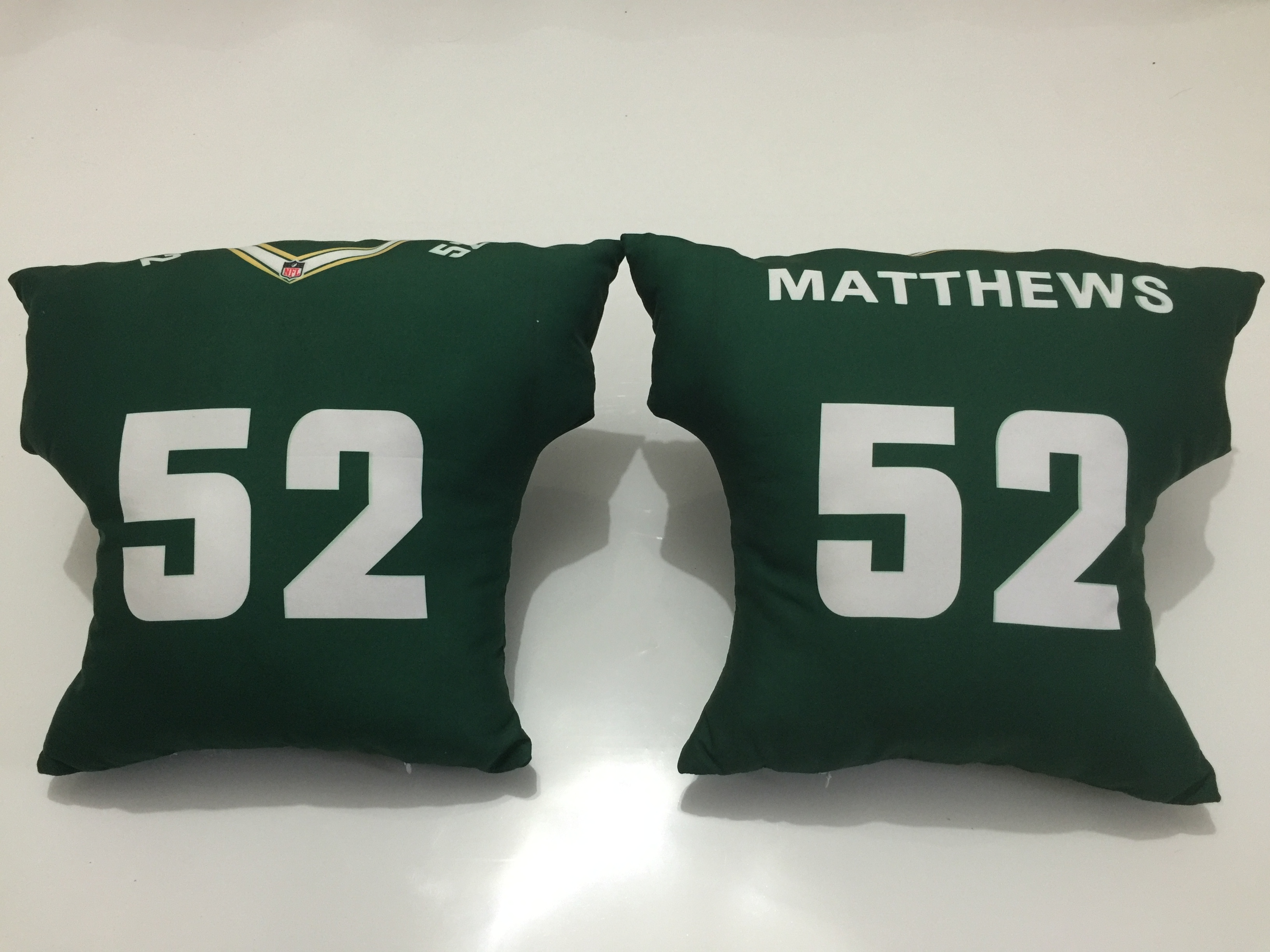 Green Bay Packers 52 Clay Matthews Green NFL Pillow