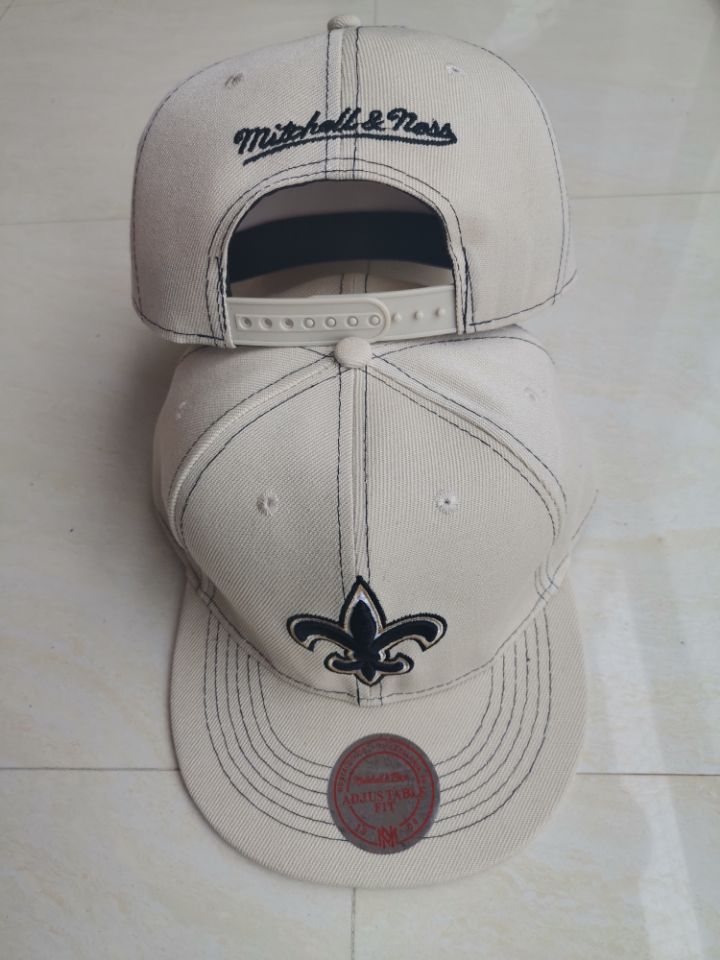 Saints Team Logo White Mitchell & Ness Adjustable Hat LT