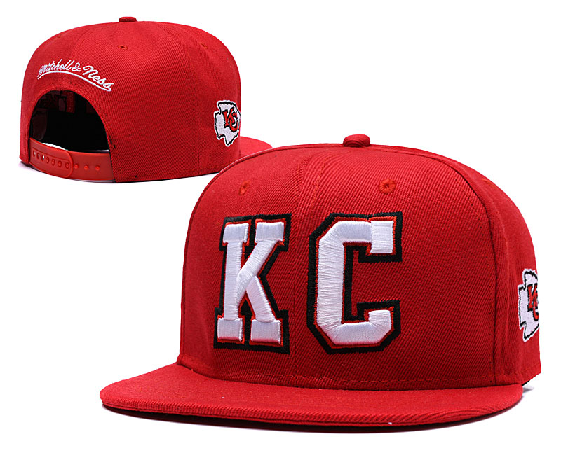 Chiefs Team Logo Red Mitchell & Ness Adjustable Hat LH