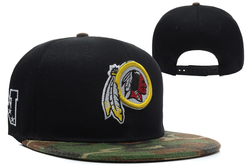 Redskins Team Logo Black Camo Adjustable Hat LX