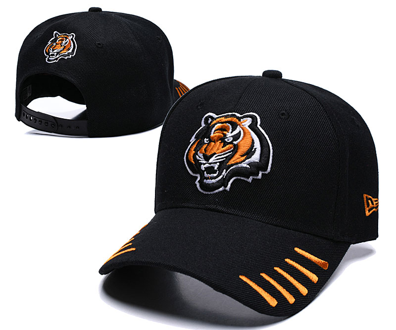 Bears Team Logo Black Peaked Adjustable Hat LH.jpeg