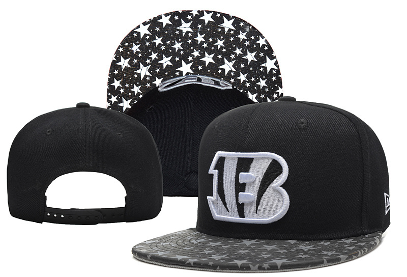Bears Team Logo Black With Star Adjustable Hat YD