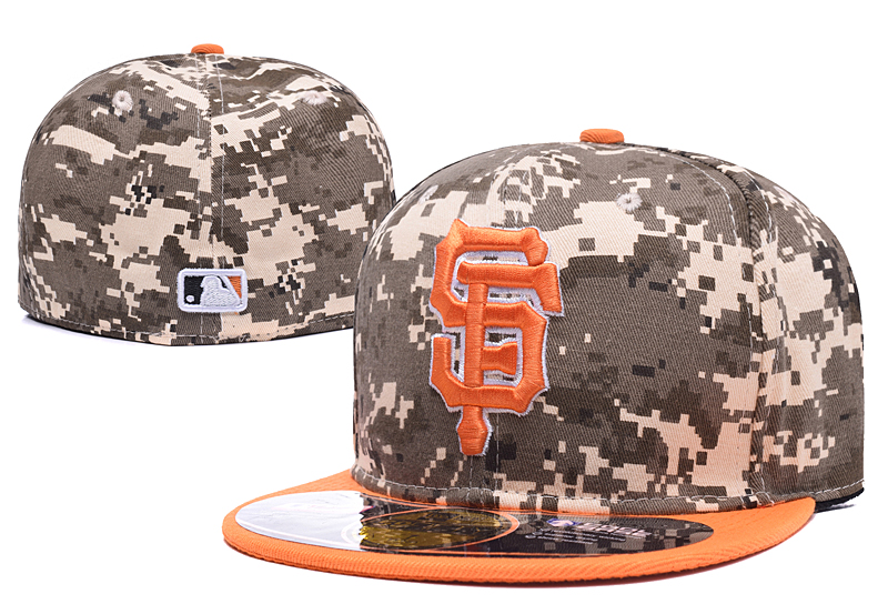 San Francisco Giants Team Logo Camo Fitted Hat LX