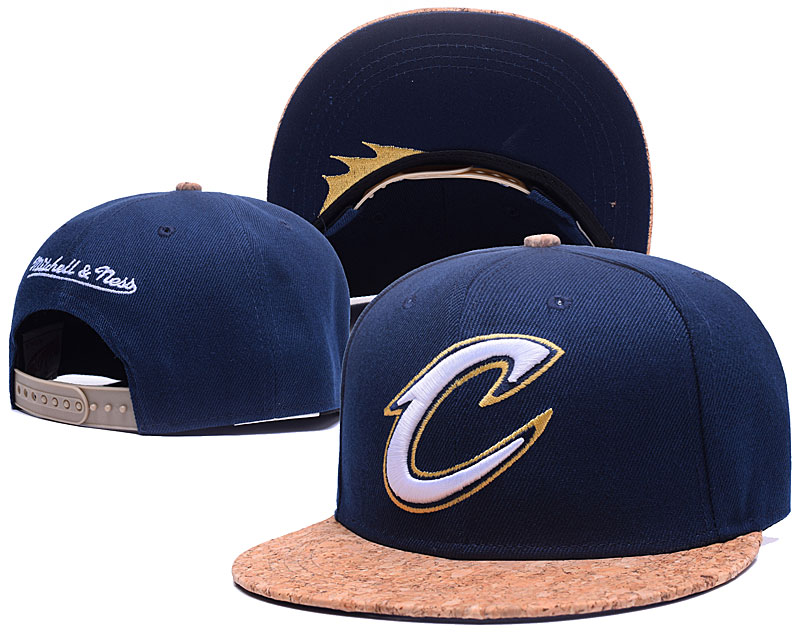 Cavaliers Team Logo Navy Mitchell & Ness Adjustable Hat GS