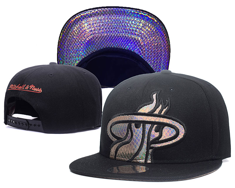 Heat Team Logo Black Shine Mitchell & Ness Adjustable Hat GS