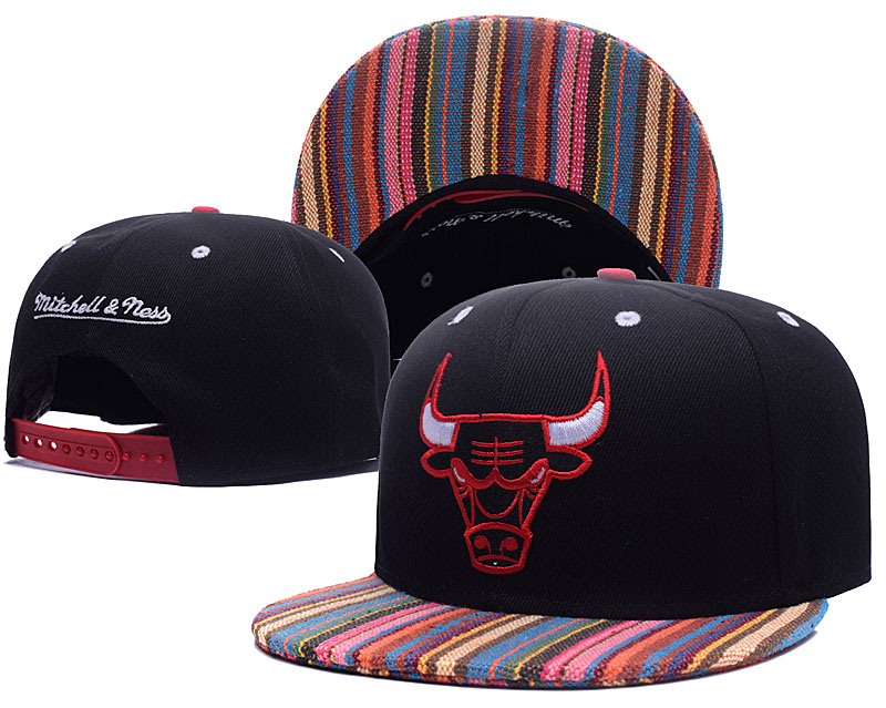 Bulls Team Logo Black With Stripe Mitchell & Ness Adjustable Hat GS