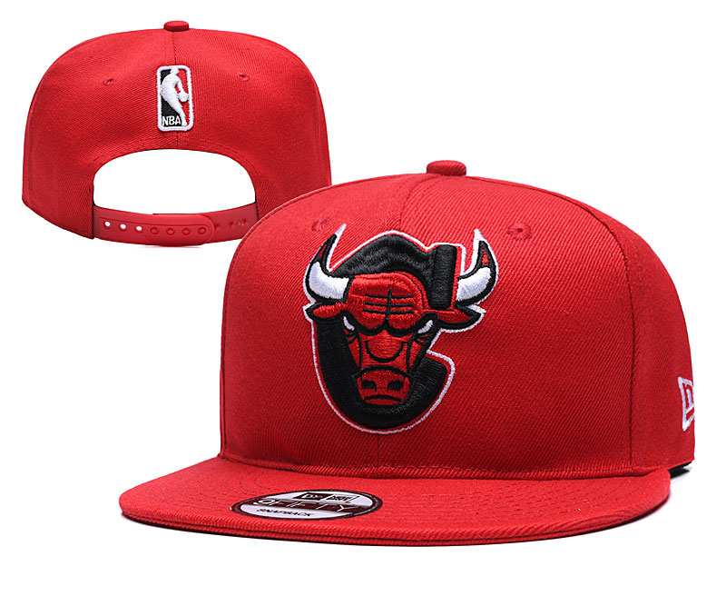 Bulls Team Logo Red Adjustable Hat YD - Click Image to Close
