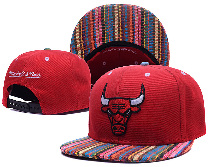 Bulls Team Logo Red With Stripe Mitchell & Ness Adjustable Hat GS