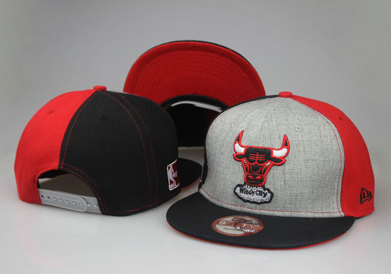 Bulls Team Logo Black Gray Red Adjustable Hat LT