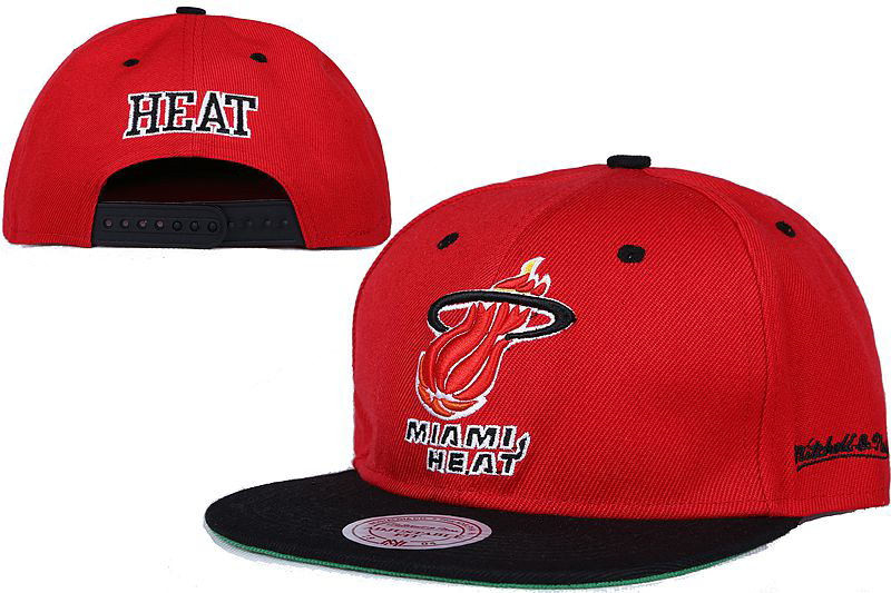 Heat Team Logo Red Black Mitchell & Ness Adjustable Hat LT