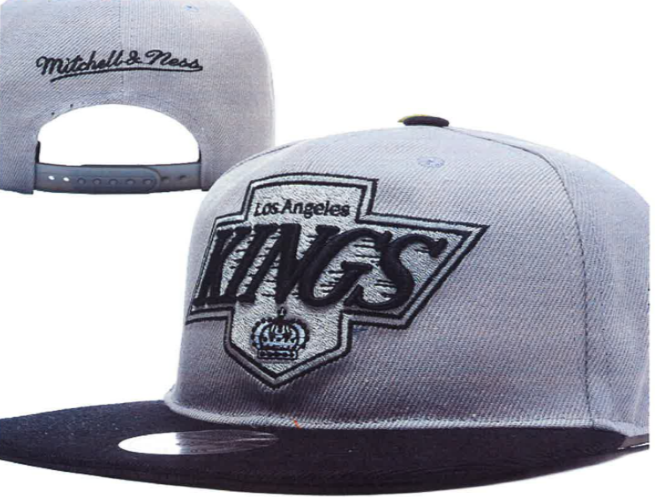 Los Angeles Kings Team Logo Gray Gray Mitchell & Ness Adjustable Hat YD
