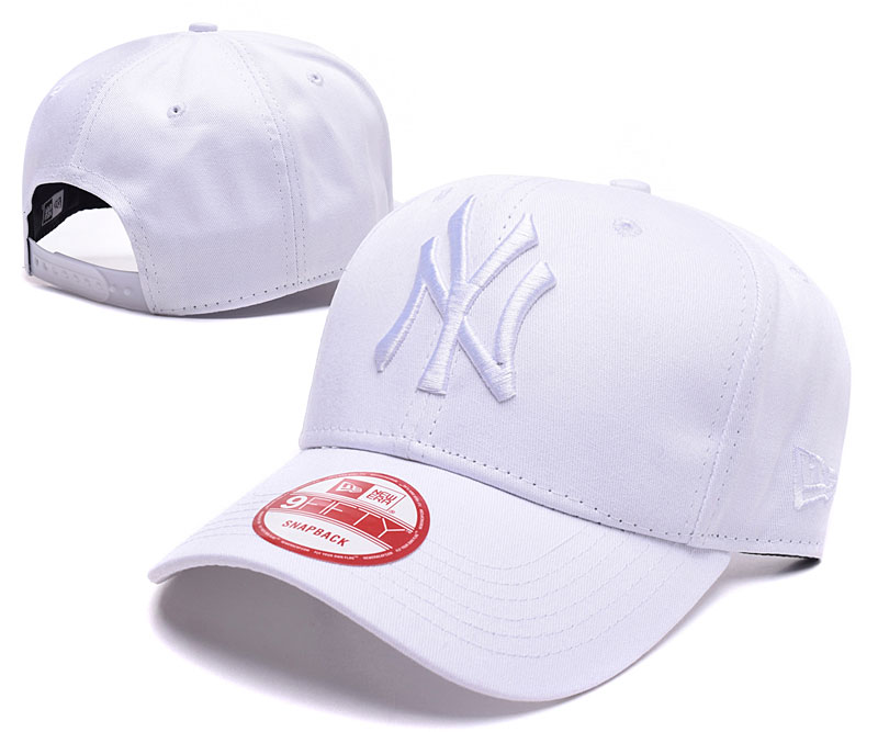 Yankees Fresh Logo All White Adjustable Hat GS