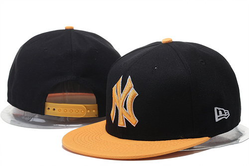 Yankees Fresh Logo Black Yellow Adjustable Hat GS