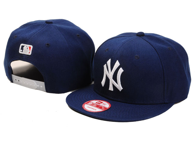 Yankees Fresh Logo White Navy Adjustable Hat GS