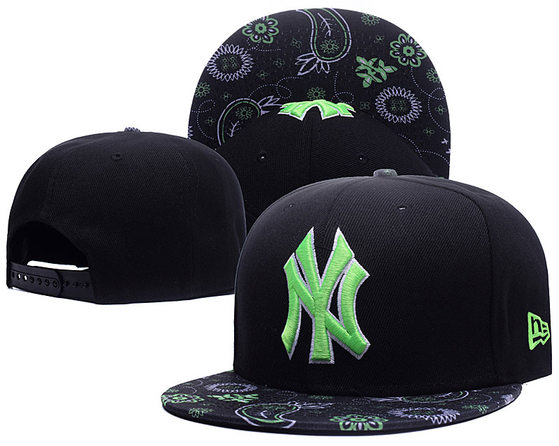 Yankees Team Logo Black Flower Pattern Adjustable Hat GS