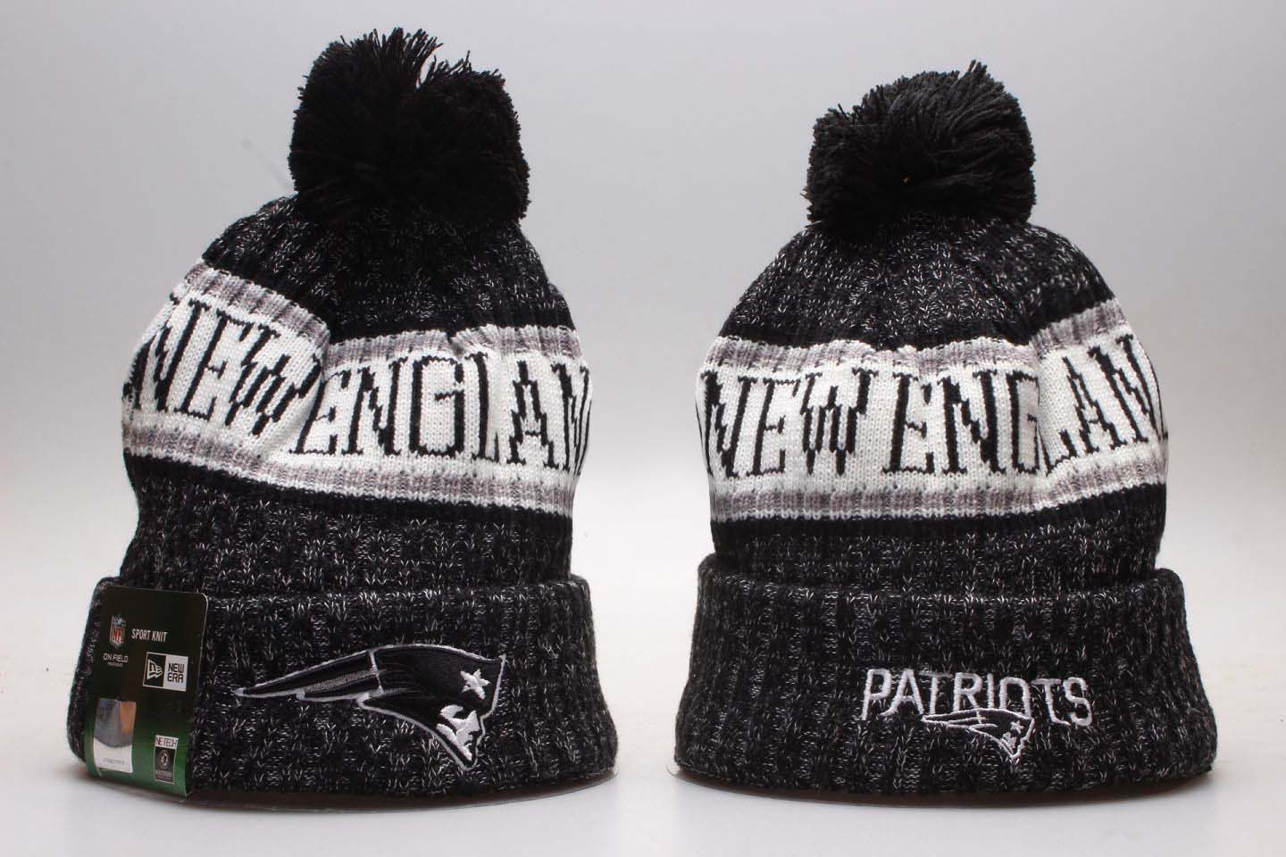 Patriots Fresh Logo Wordmark Cuffed Pom Knit Hat YP