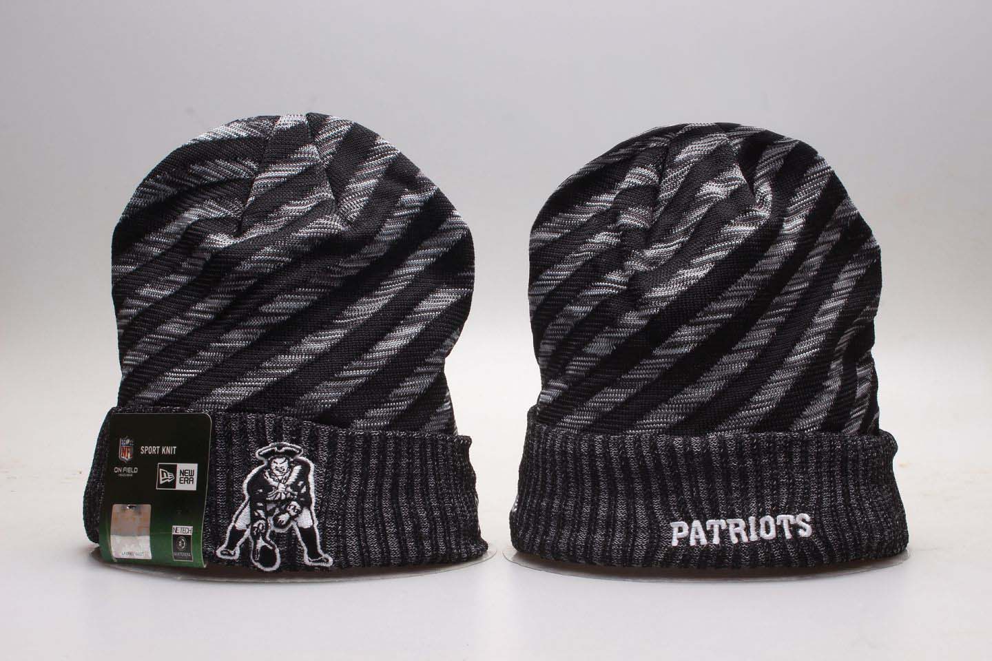 Patriots Team Logo Black Stripe Cuffed Knit Hat YP