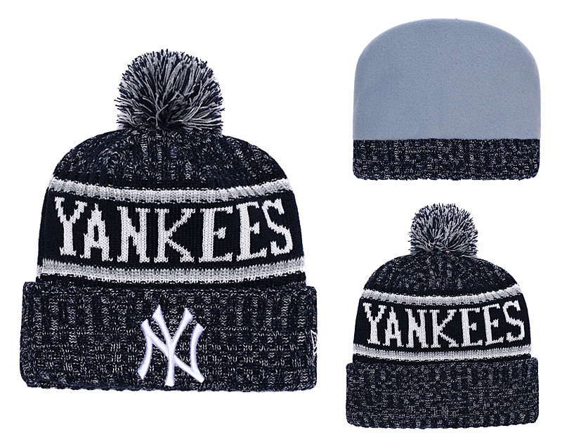 Yankees Fresh Logo Black Pom Knit Hat YD