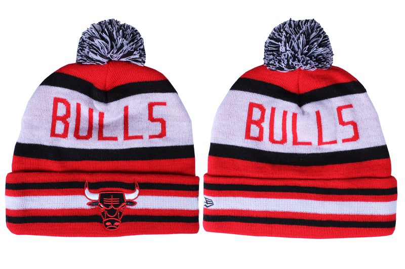 Bulls Team Logo Red White Cuffed Pom Knit Hat LX