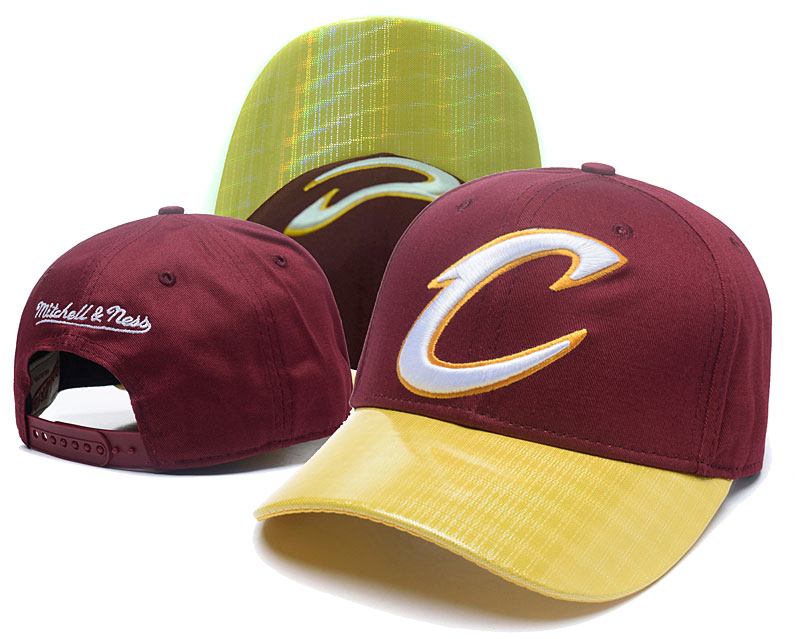 Cavaliers Team Logo Red Yellow Mitchell & Ness Adjustable Hat GS