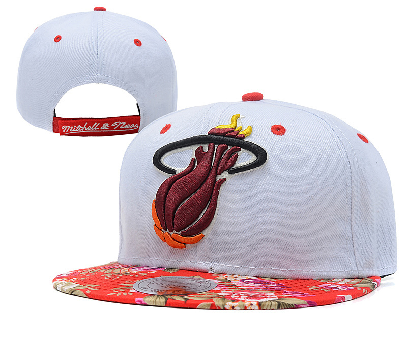 Heat Team Logo White With Flower Pattern Mitchell & Ness Adjustable Hat YD