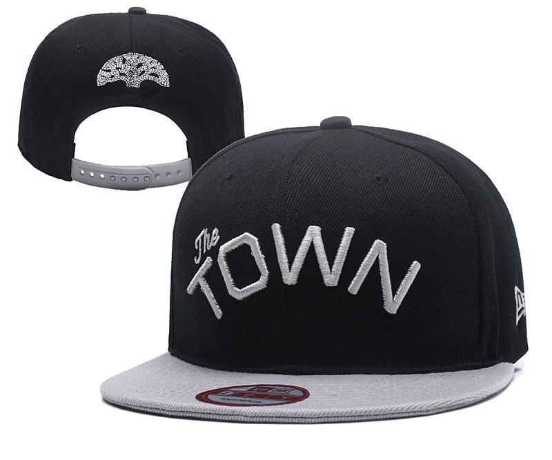 Warriors Team Logo All Black The Town Adjustable Hat YD