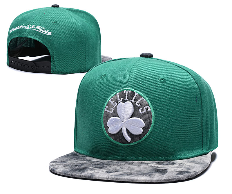 Celtics Team Logo Black Mitchell & Ness Adjustable Hat TX