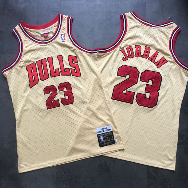 Bulls 23 Michael Jordan Cream 1995-96 Hardwood Classics Mesh Jersey