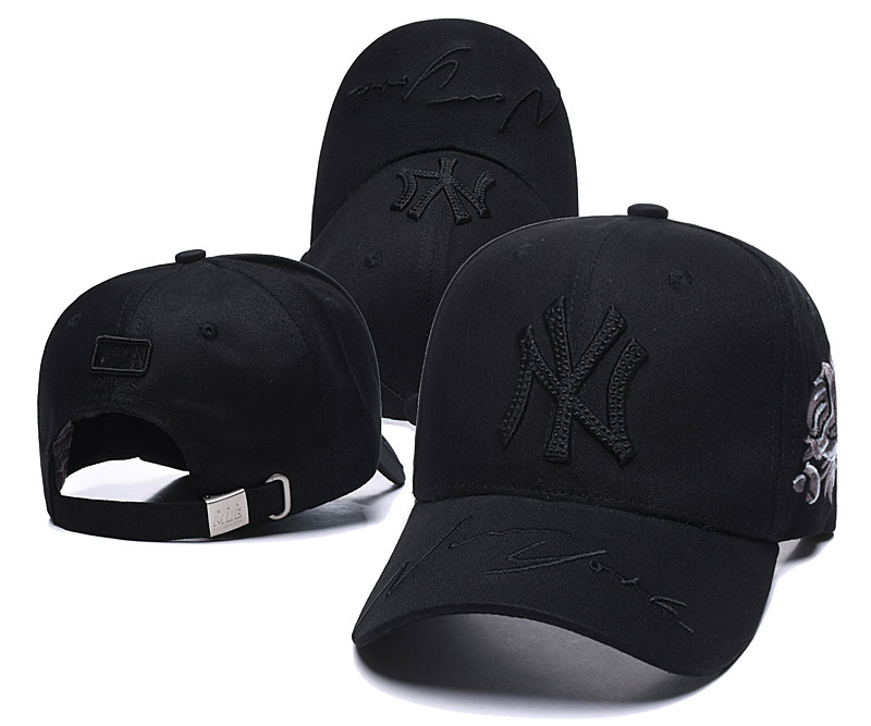 Yankees Team Black Logo Black Peaked Adjustable Hat SG