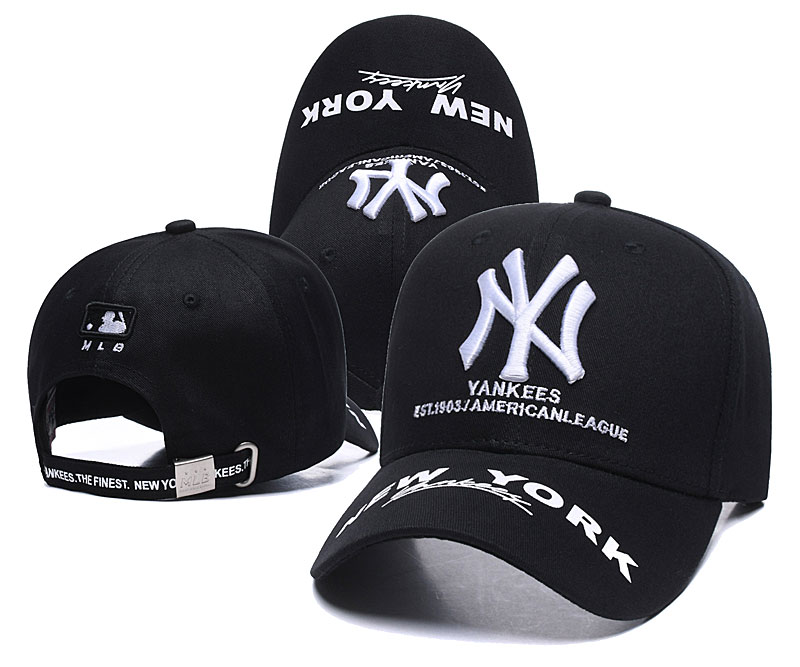 Yankees Team Logo Black Peaked Adjustable Hat SG
