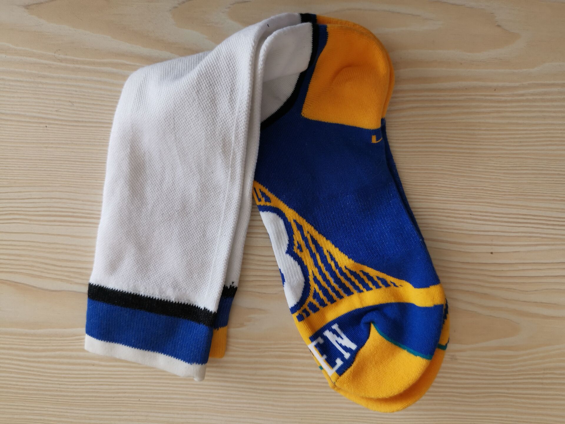 Golden State Warriors Team Logo White Blue NBA Socks