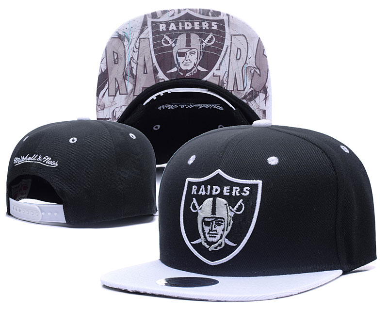 Raiders Team Logo Black Mitchell & Ness Adjustable Hat LH